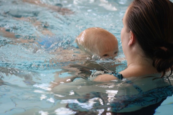 Babyschwimmen im Juramar